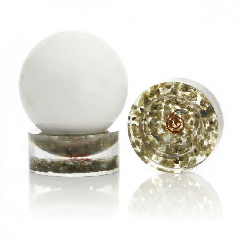 UniArt – wholesale Andlig sten/kristall – Orgonitebas för sfär med kopparspiral och stenskärvor2
