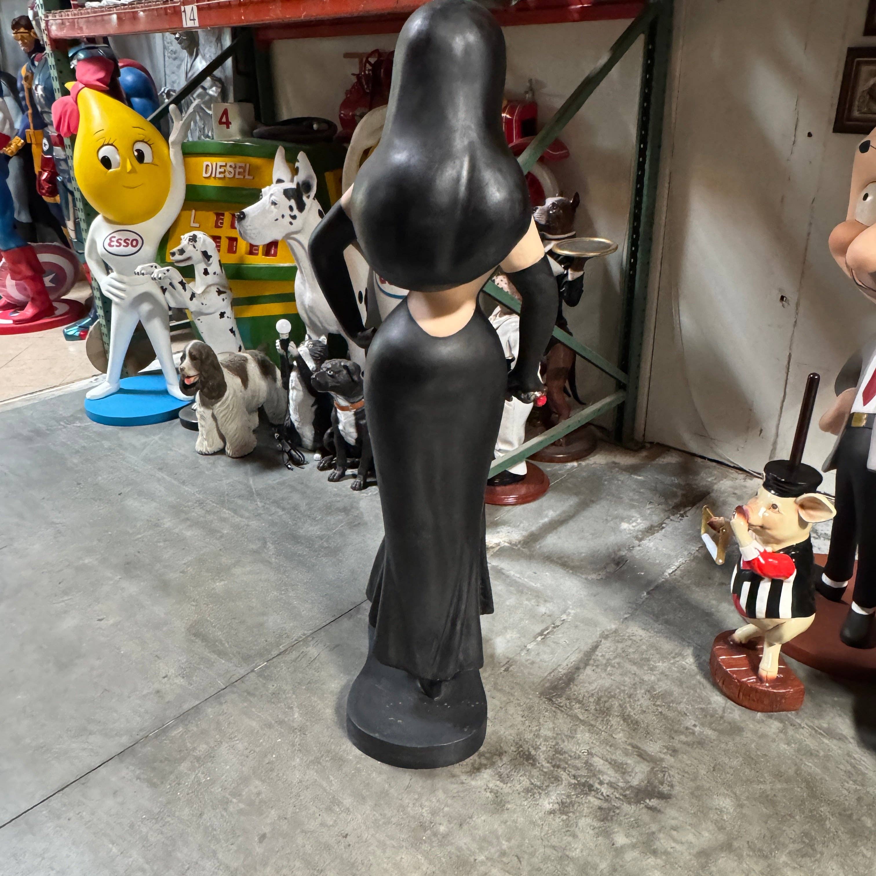 LM Treasures - Wholesale Decorative Figurine - Scary Jessica in Black Life Size Statue7