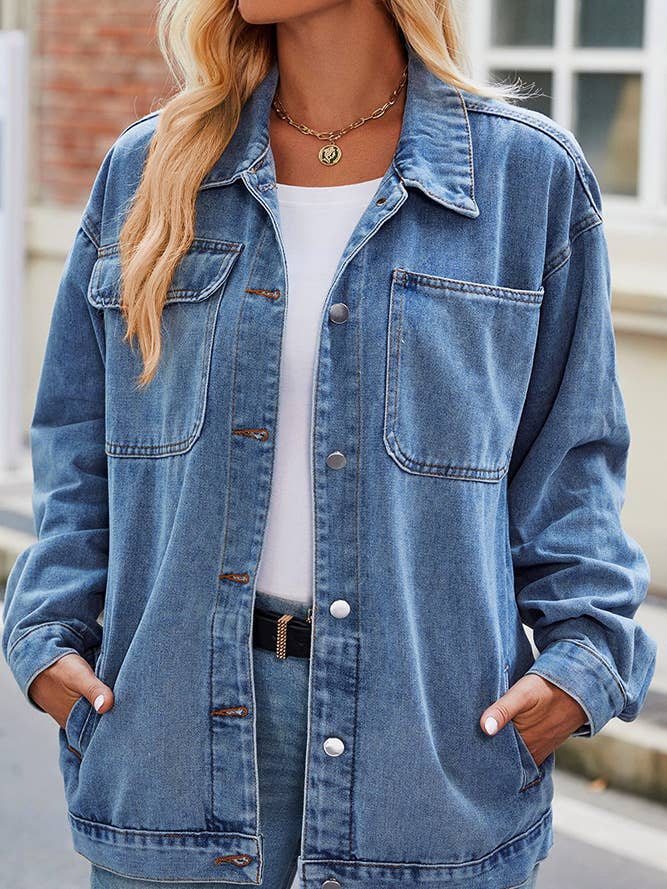 schlicht gewaschene Vintage-Jeansjacke mit offenem Knopf MN24 für den Großhandel von UNISHE