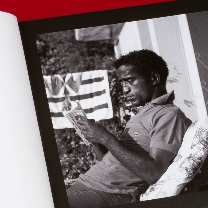 Chronicle Books - Wholesale Arts & Entertainment - The Hollywood Book Club15