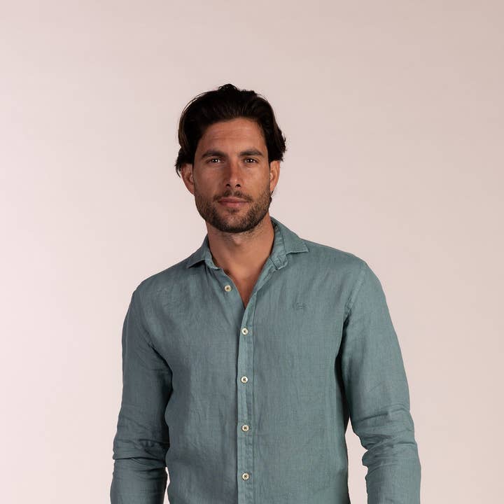 Grünes Leinenhemd | Lanzarote für den Großhandel von Custi Mikelo: Made in Spain