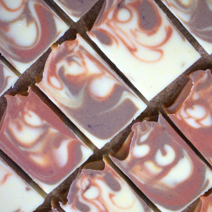 100% natuurlijke supergraszeep met wortel voor wholesale door Les Minimalys