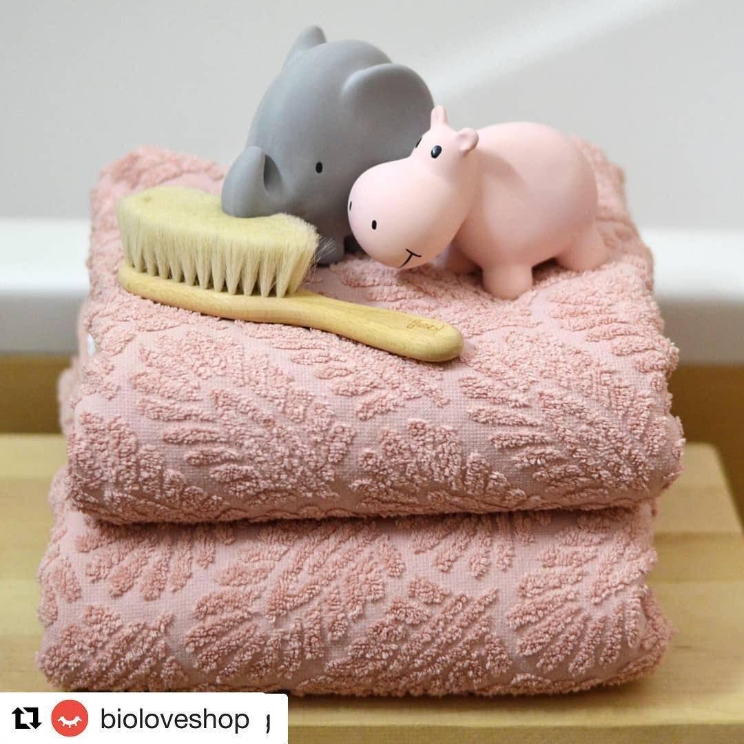 Tikiri Toys LLC - Wholesale Bath Toy - Baby - Elephant Natural Organic Rubber Teether, Rattle & Bath Toy10