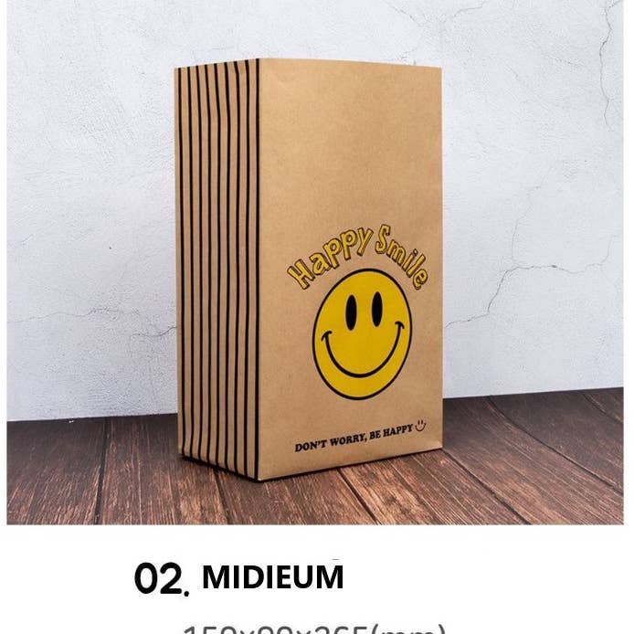 K-Wonderland - Venta al por mayor Conjunto de bolsas de regalo - Set de 6 bolsas de papel con forma de sonrisa o bolsa de regalo1