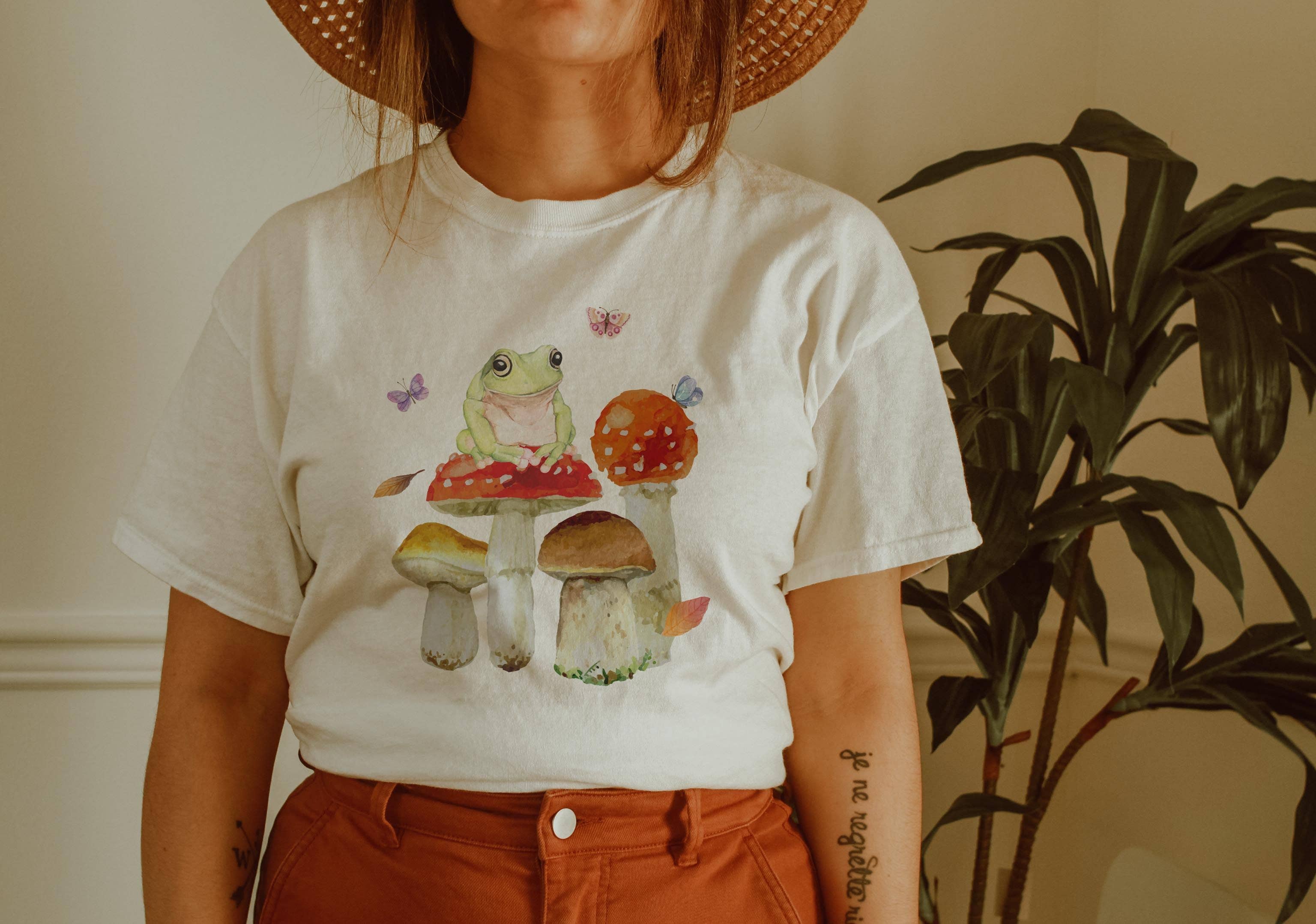 Rising Tide Vintage - Wholesale Screen Printed T-Shirt - Women's - Toad Shirt Mushroom T Shirt Fairy Core Merry Mushroom Magic0
