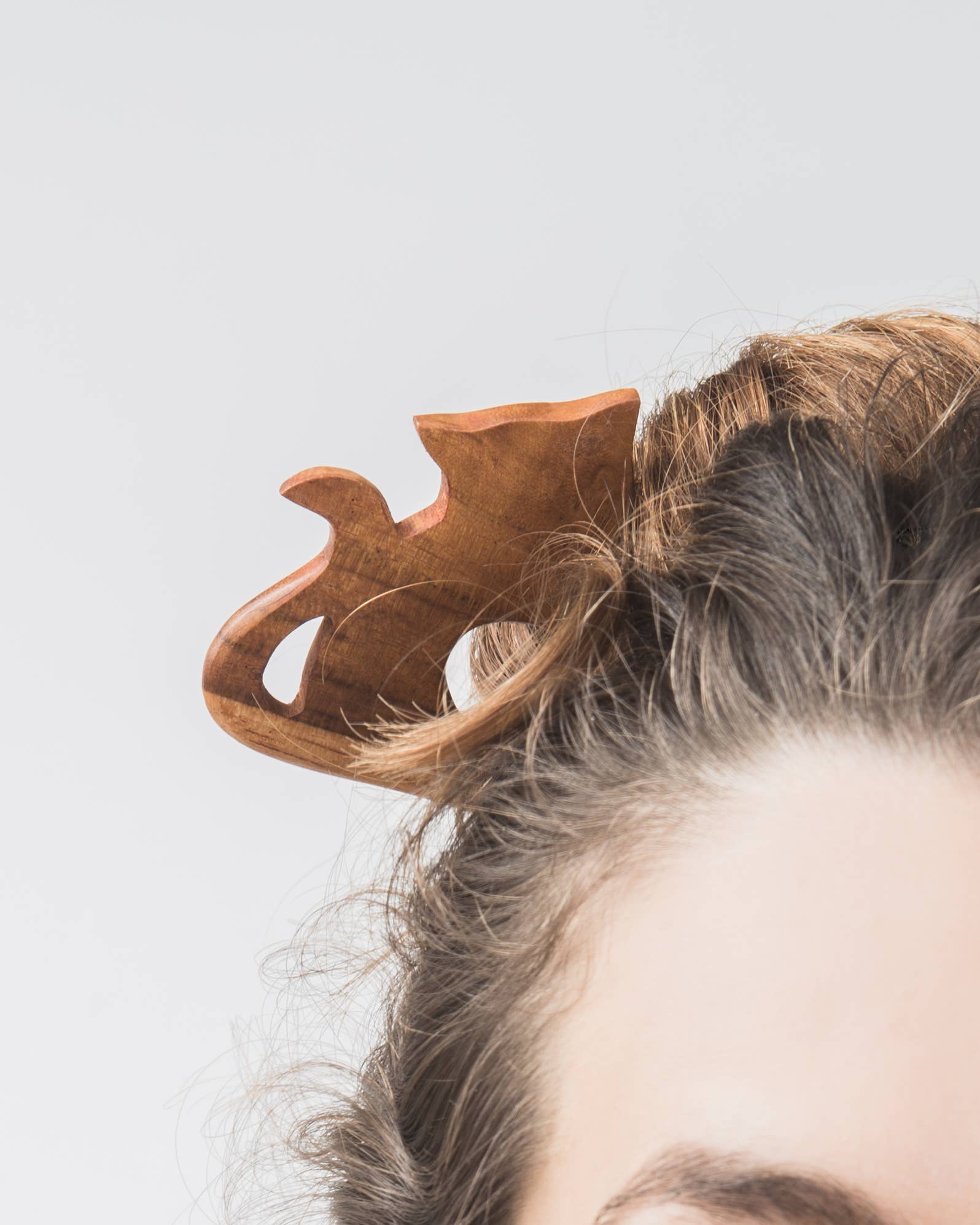 Palospelos - Vente Épingles à cheveux - Pic à cheveux double en bois de teck sculpté en forme de chat1