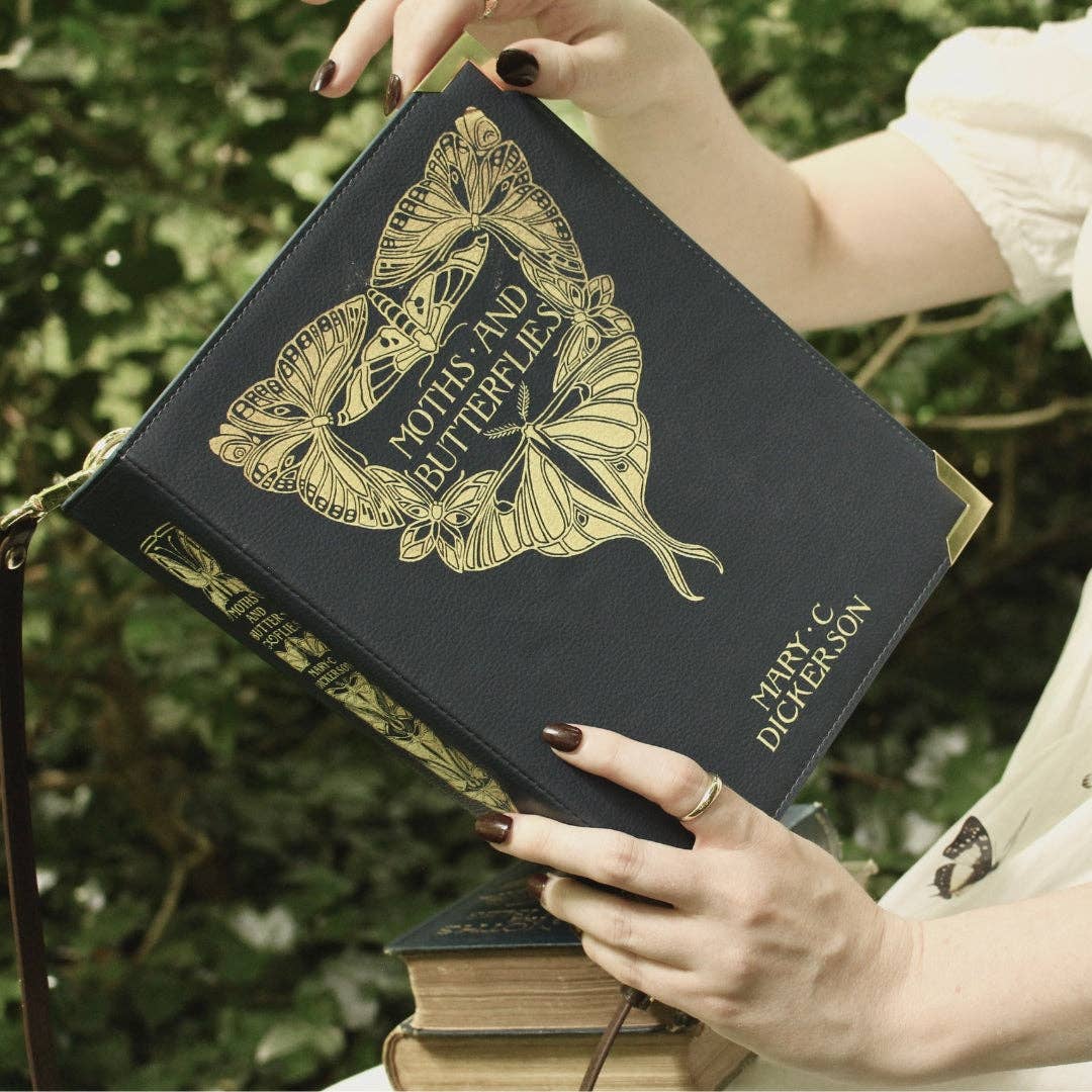 Well Read Company – Großhandel Umhängetasche - Damen – Handtasche in Buchform mit Motiven von Motten und Schmetterlingen, Umhängetasche4