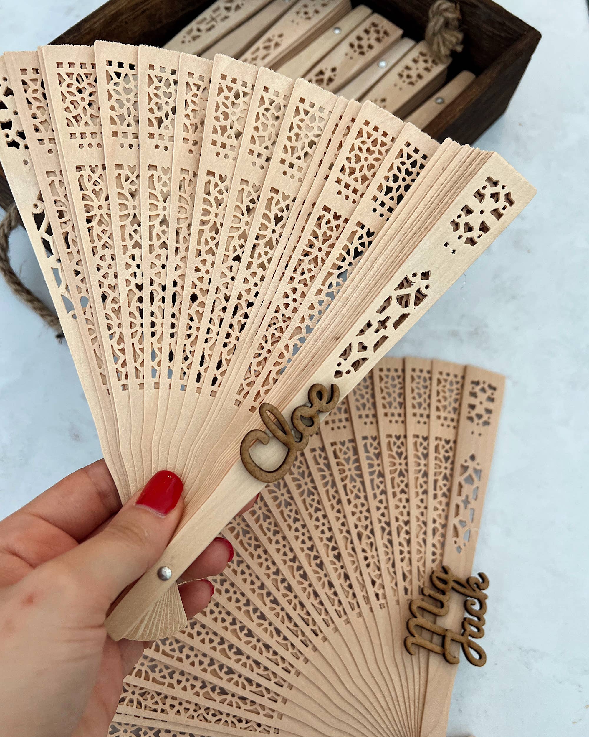 Uniq Favors - Vente Cadeaux pour invités - Faveur de ventilateur personnalisée, cadeaux de mariage sur la plage pour les invités8