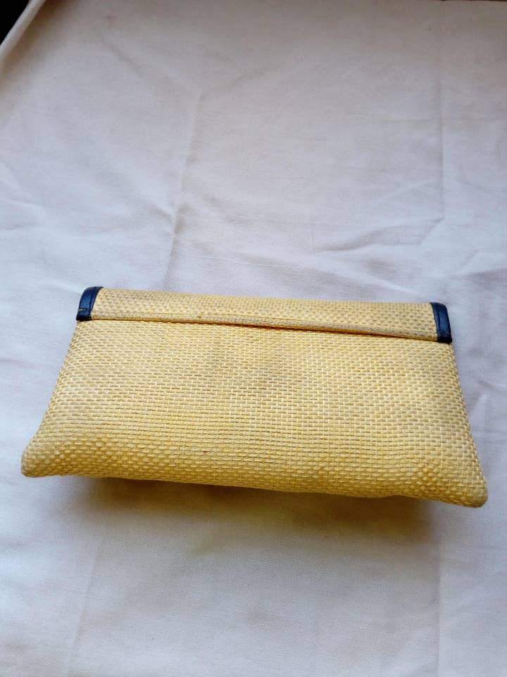 Gul håndlavet afrikansk clutch taske/pung med gratis levering for engroshandel hos Delight merchants