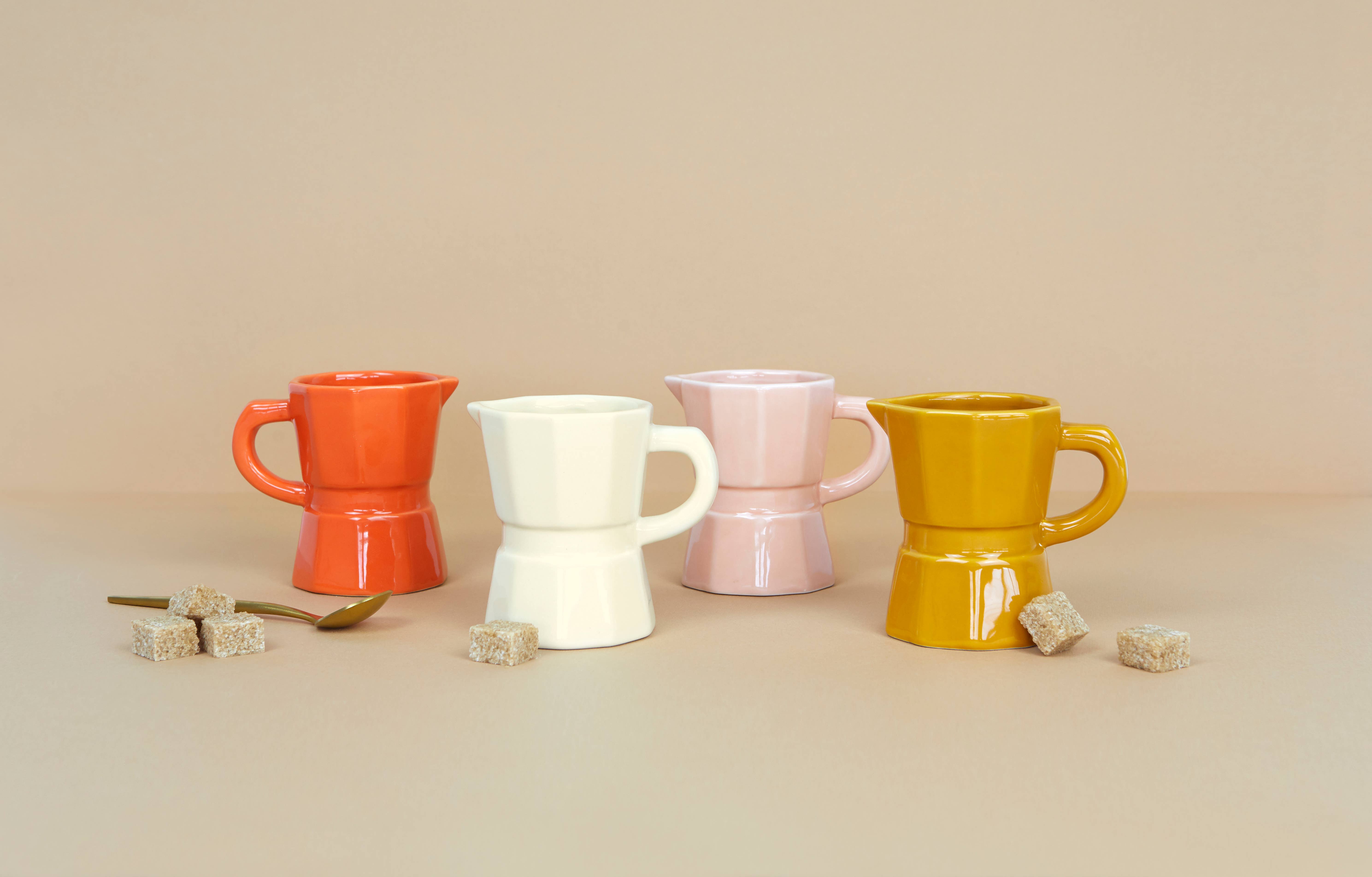 Balvi - Vendita all'ingrosso Tazza - Set di 4 tazze da caffè a forma di moka, colori assortiti Moka Caramel2