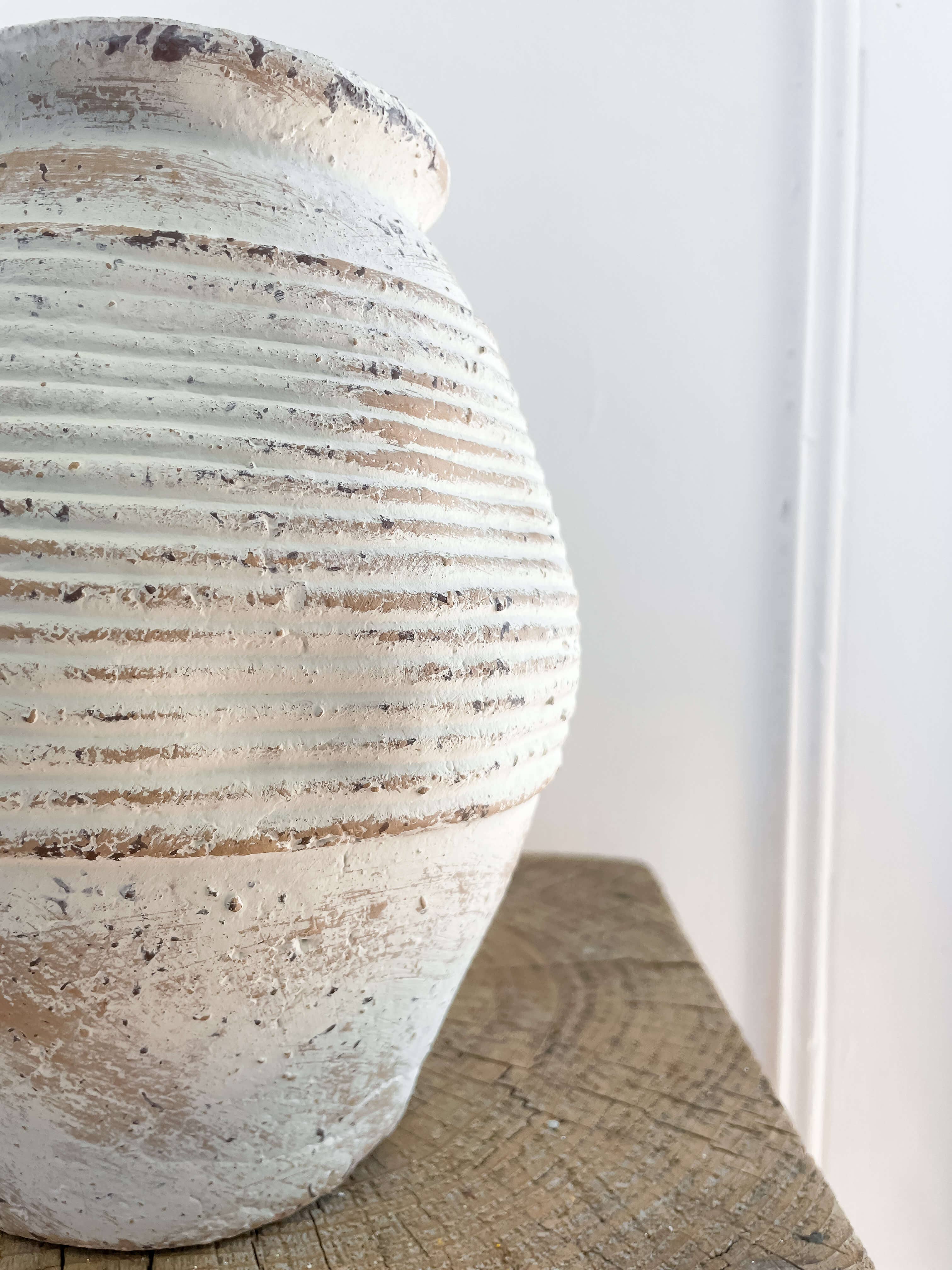 Hycroft Home Decor - Wholesale Vase - Toscana Rustic Vintage-Style Terracotta Vase with Aged Look3