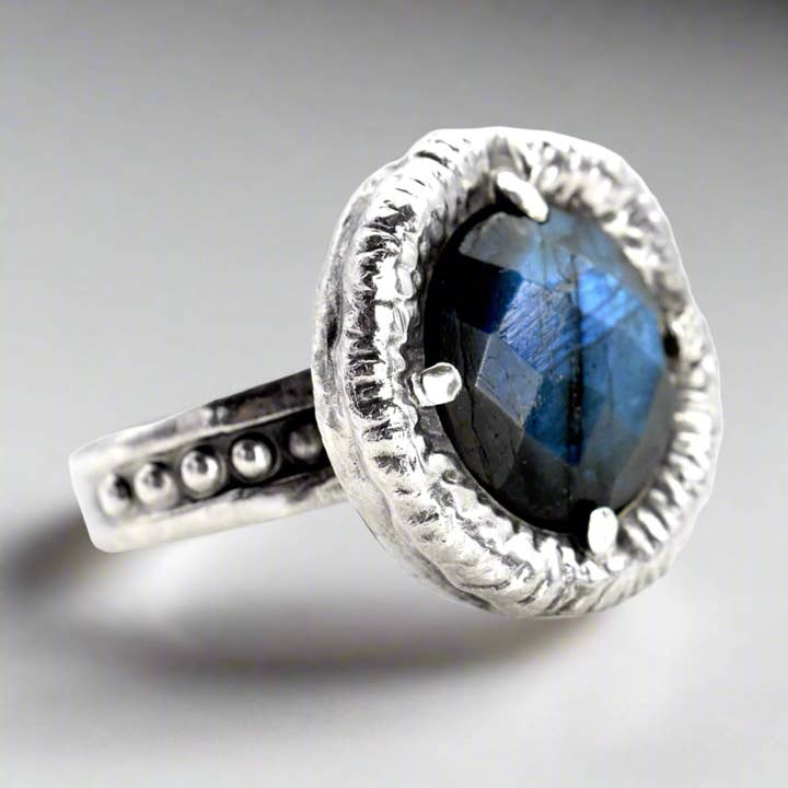 Skuggfall Labradorit Ring för wholesale av J + I Jewelry