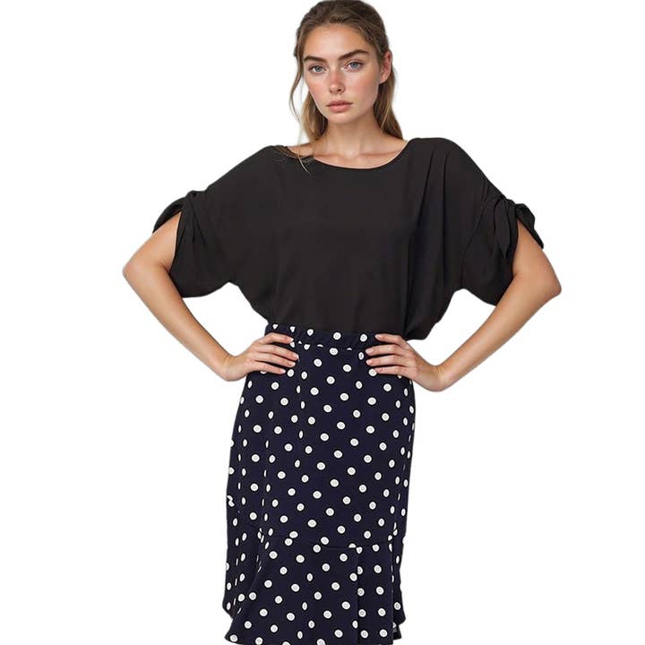 Robin K - Wholesale Blouse - Women's - Pleione Round Neck Self-tie Short Sleeve Top