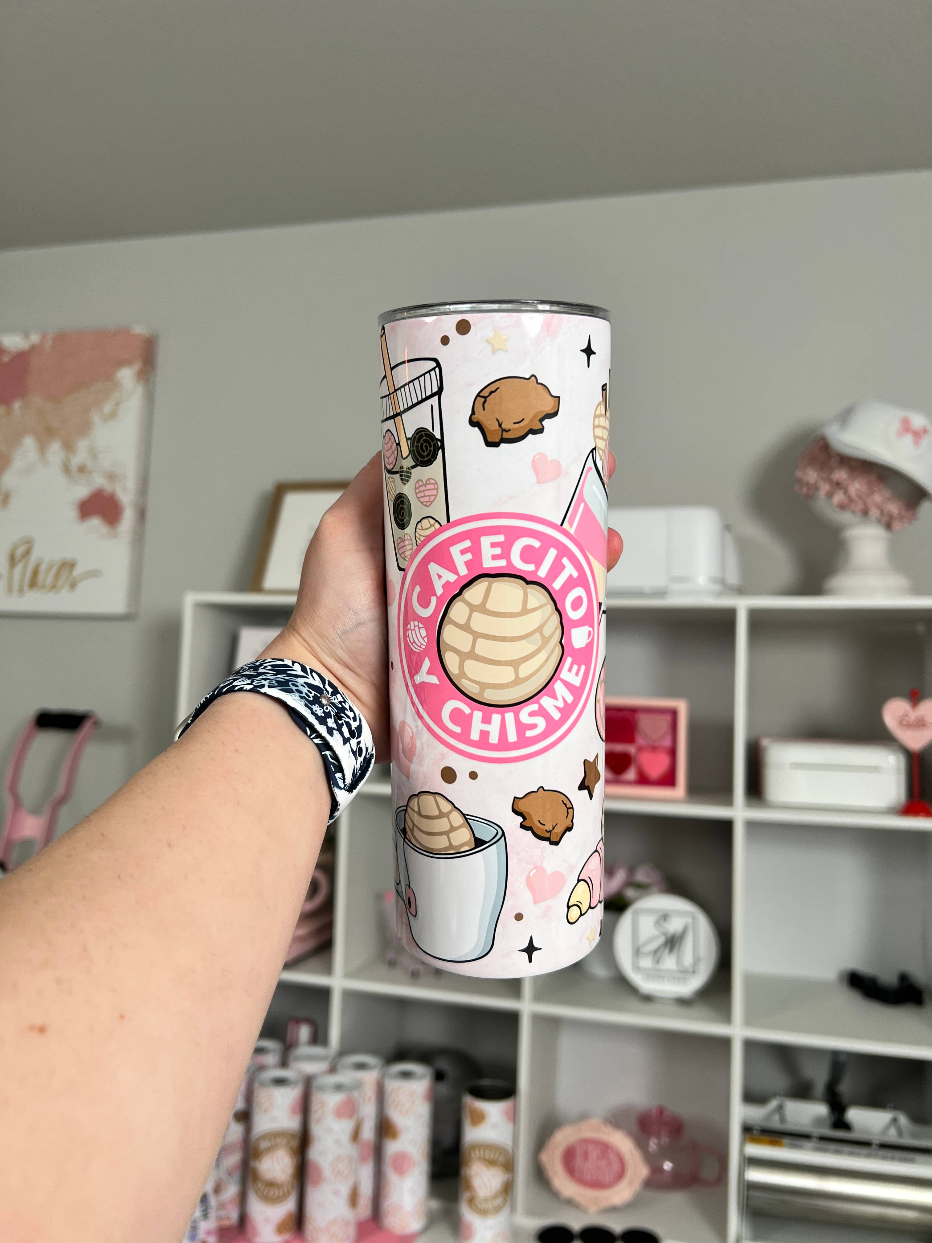 Selena Marie LLC – wholesale Isolerade dryckesvaror – Cafecito Y Chisme Anpassad Rostfri Mugg 20oz #30