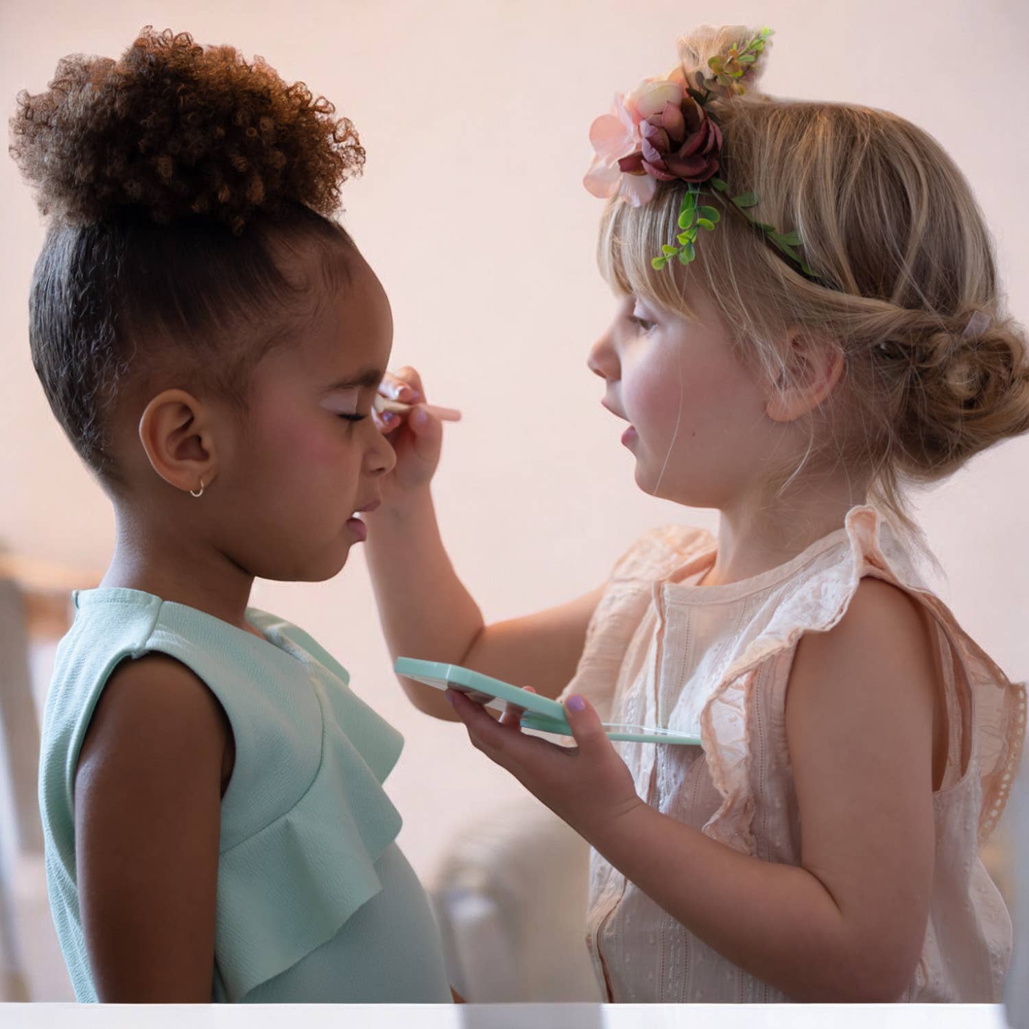 Rosajou - Wholesale Kids Makeup - Kids - Vegan Glitter shadows4