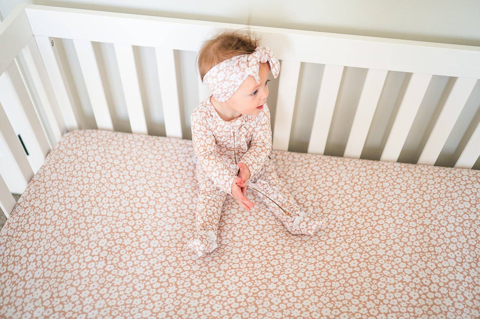 Harp Angel Boutique - Wholesale Cot/Crib Sheets - Bamboo Fitted Crib Sheet - Mocha Ditsy Floral1