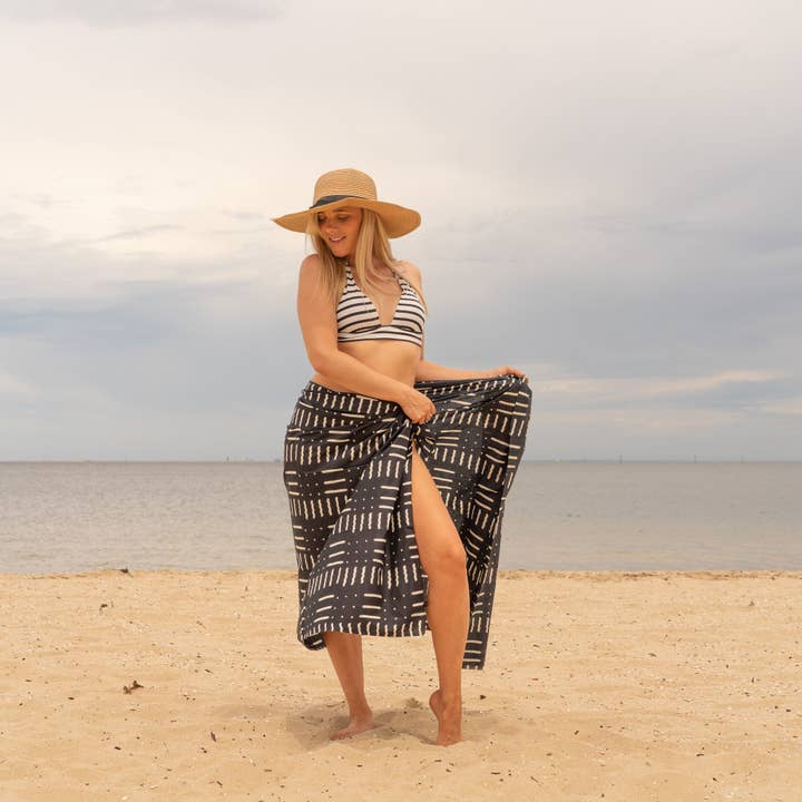 Linen Connections – Engroshandel Strandbadekåbe – Dame – Geometrisk Sort - 100% Bomuld Sarong