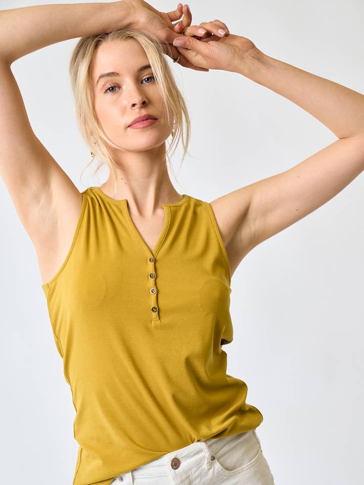 Doe and Rae – wholesale Tank top – Women′s – Henley Knit Tank - 41363T5