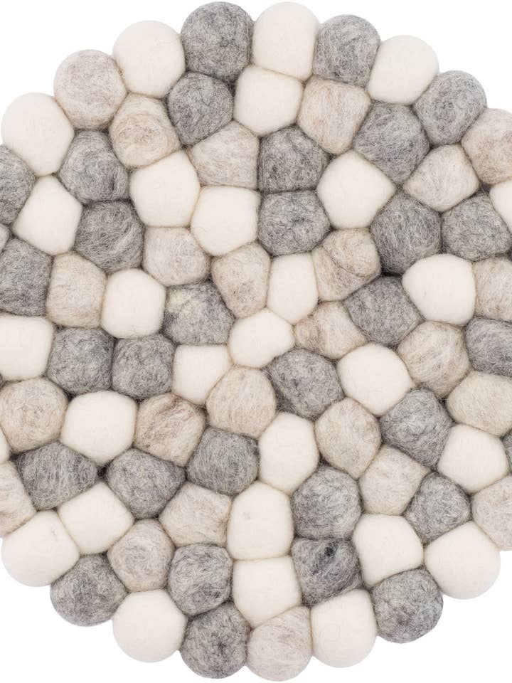 Hella pot coaster round 100% wool for wholesale by myfelt