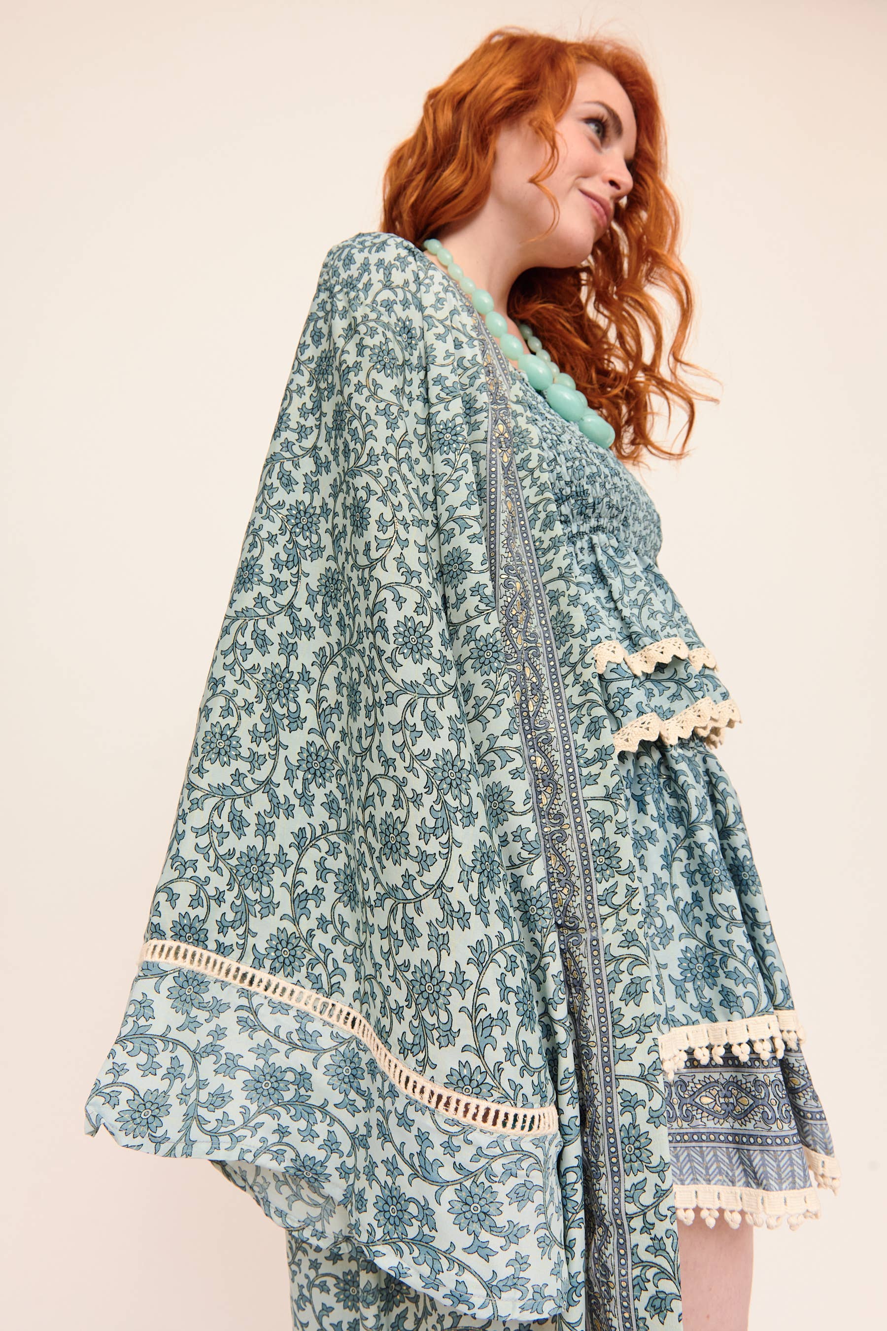 (TURQUOISE - ROSE - VERT AQUA) Kimono long femme en soie froide 100 % à imprimé floral en vente sur Faire3