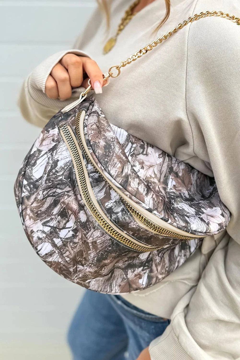Suhkasana - Wholesale Crossbody Bag - Women's - Camo Print Crossbody Shoulder Bag with Gold Chain Detail4
