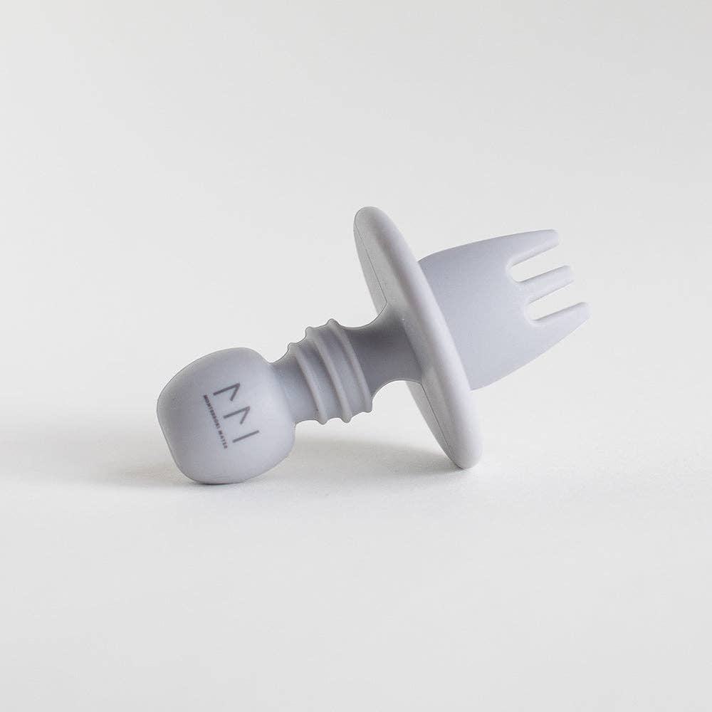 Montessori Mates Pty Ltd – wholesale Bestickset – Barn och baby – Babys första LFGB-silikonbestickset1