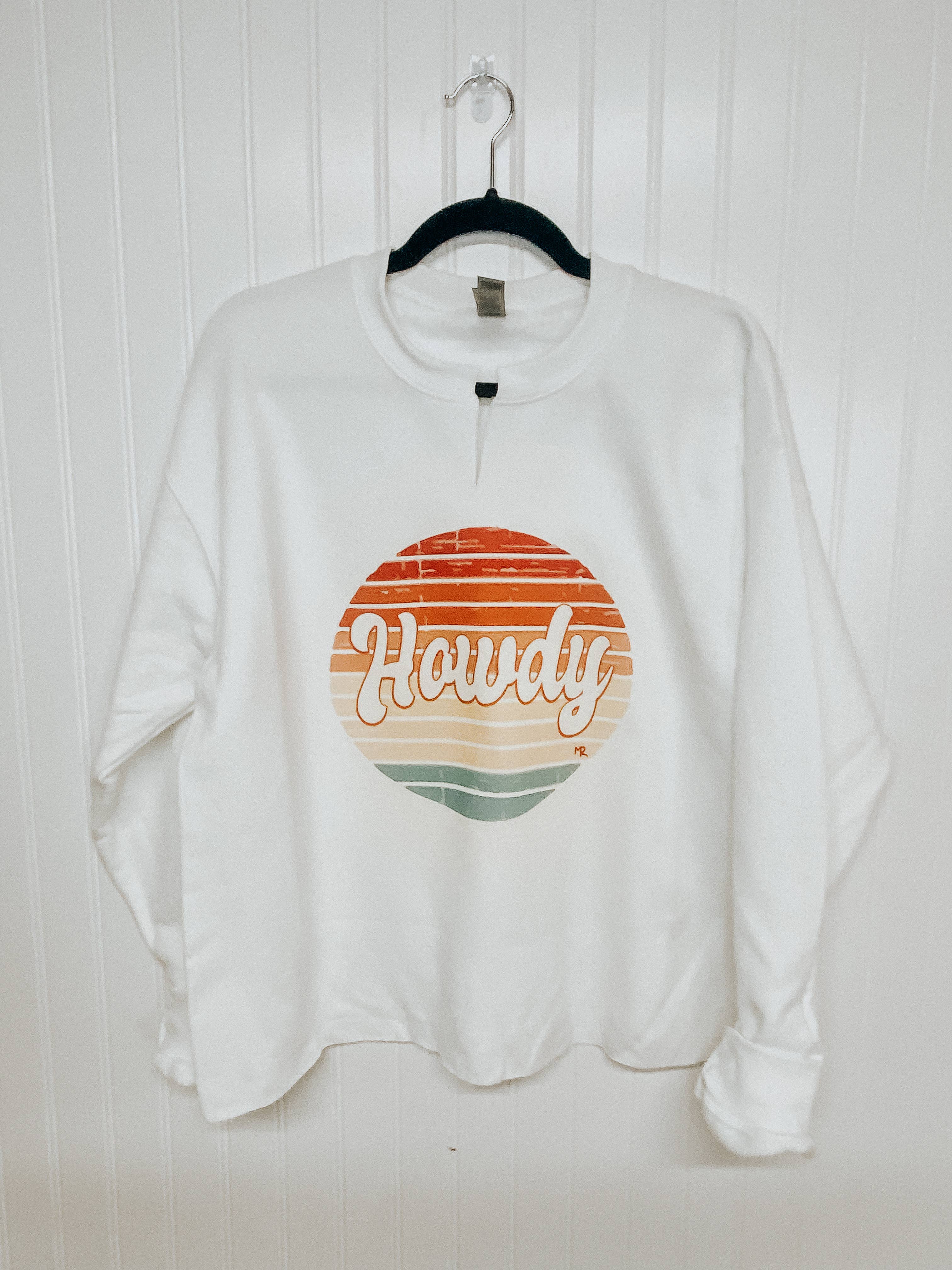 Magnolia Ranch Originals – wholesale Graphic sweatshirt – Women’s – Howdy Sweatshirt1
