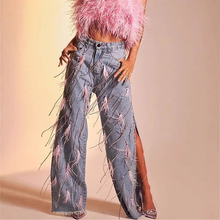 Damjeans med fjädertofsar och slitsar för wholesale av SALINA TRADING INC