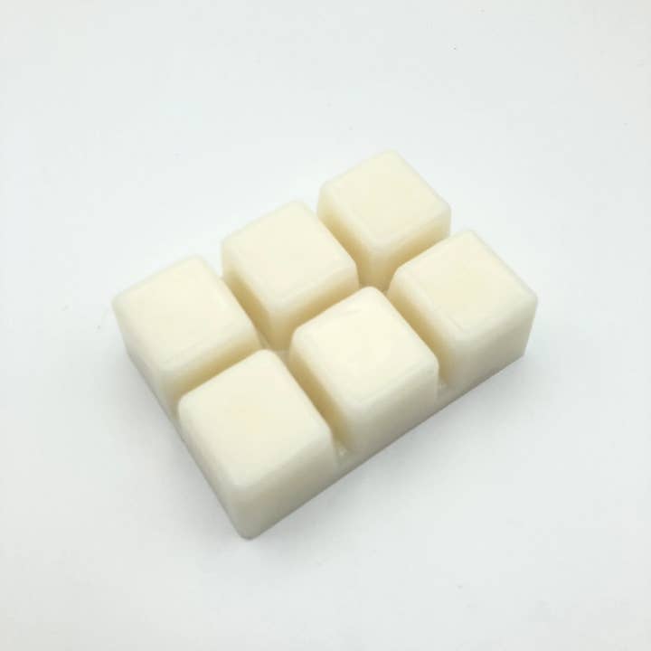 The French Candle Co - Wholesale Wax Melt - Île de Ré - Scented Wax Melts - 6 cubed clamshell1