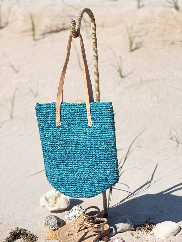 Sac en raphia • Sac en jute de sisal avec bandoulière en cuir pour la vente par Crafts Love Dreams