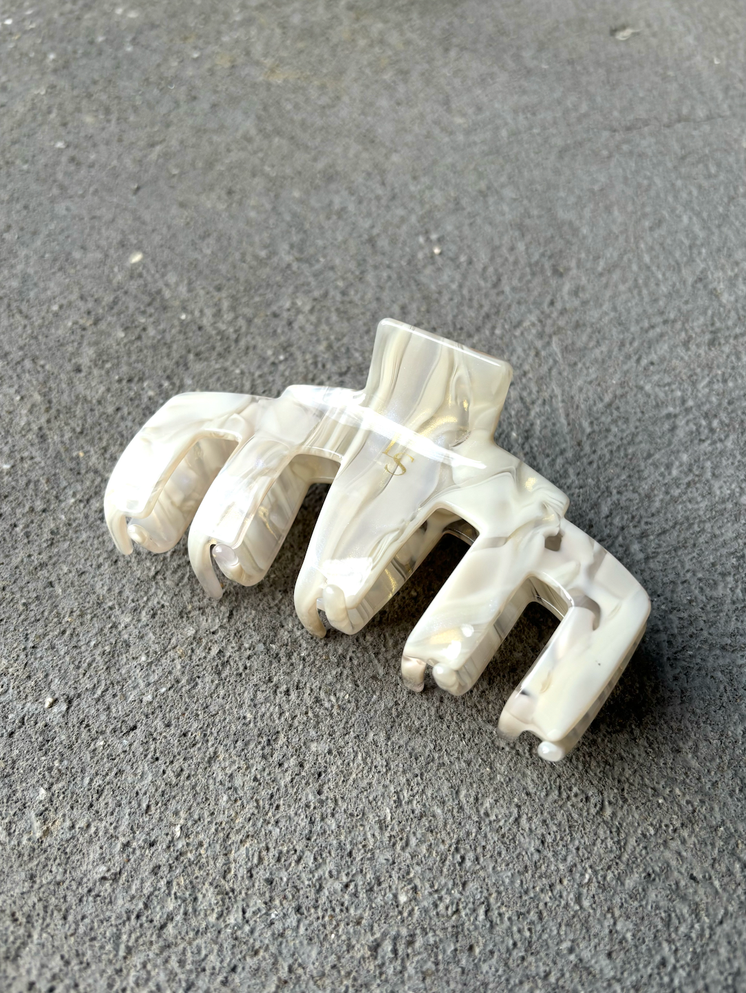 Angels Whisper Accessories - Wholesale Hair clip – Women’s - L&S Logo Hair Claw Clips (3col)0