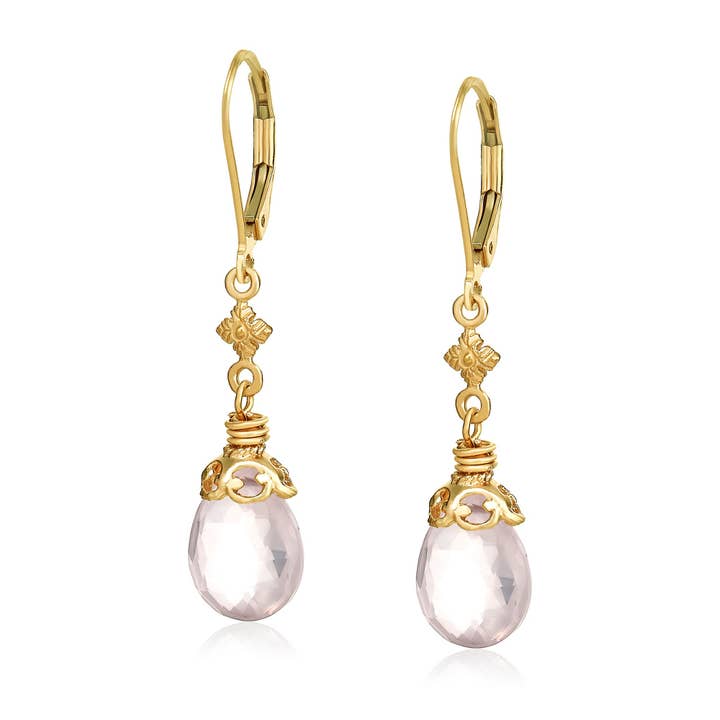 Facettierte Rosenquarz-Ohrringe mit zartem Blütendetail aus Vermeil für den Großhandel von Anatoli Jewelry