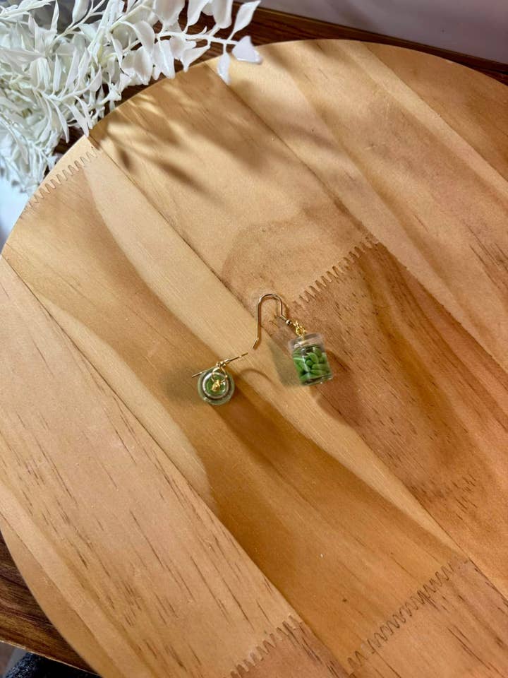 Gurkenglas-Ohrringe für den Großhandel von Watch Me Bloom