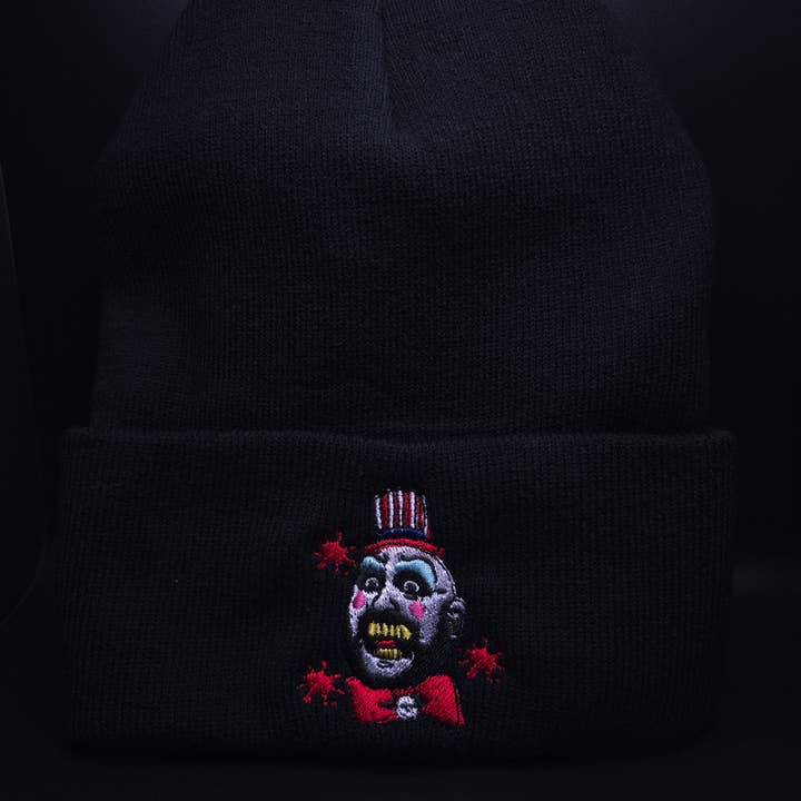 Gorro bordado para adultos Cpt. Spaulding para venta al por mayor de El Wicked Wardrobe