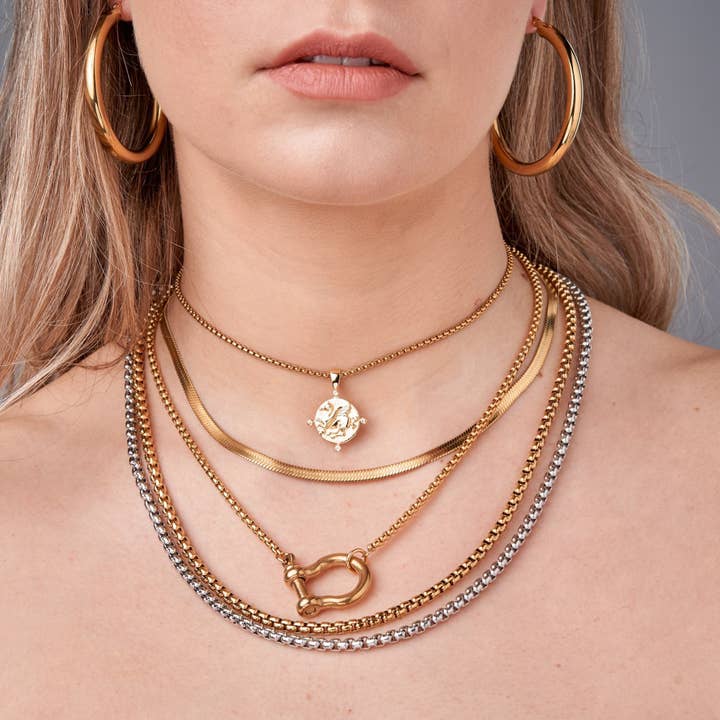 Pegasus-Halskette für den Großhandel von Atelier SYP