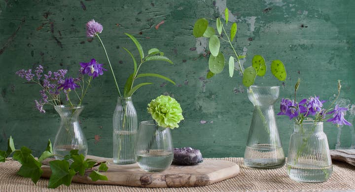 De Weldaad Authentic Interior - Wholesale Decorating Tool - Hyacinth vase ribbed glass WEL2269