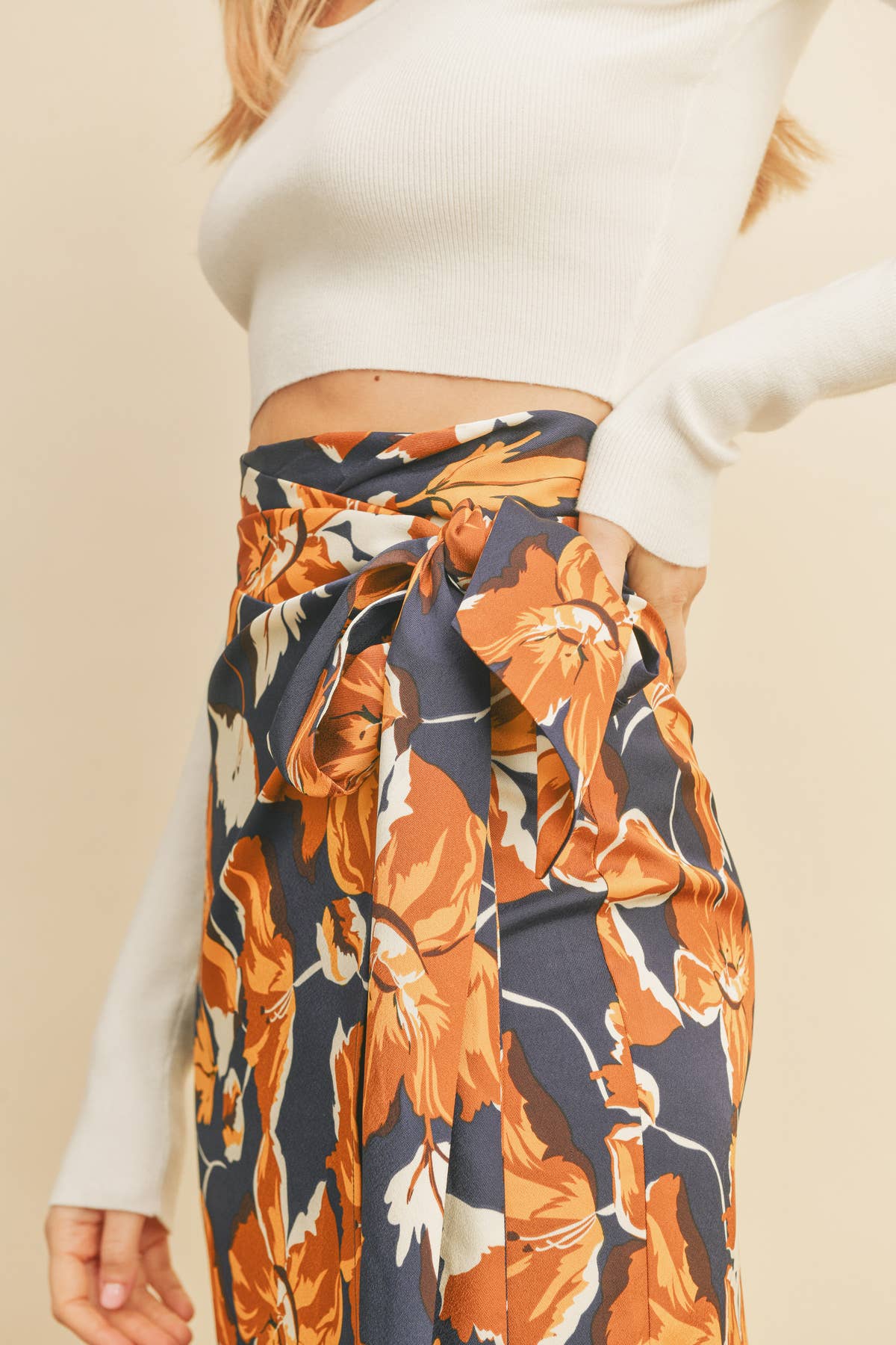 Dress Forum – Saia - Mulher por atacado – FS7272 Saia de envoltório de cetim floral9