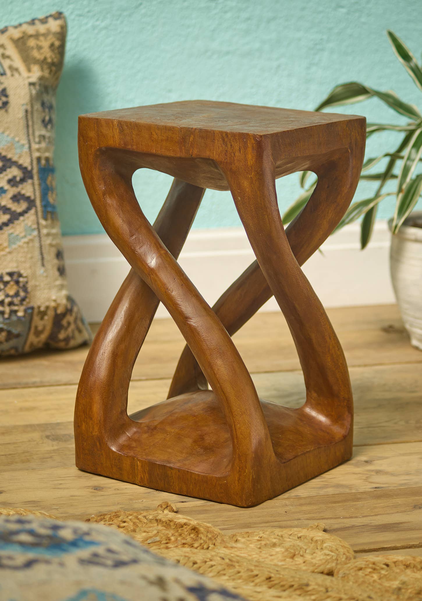 Namaste – wholesale Side table – Hand carved vine twist lamp table/stool1
