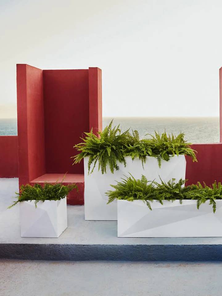 Vondom Faz planter CUBE. 40x40x40 cm flower pot for wholesale by Novo Exclusive - Novo Group GmbH