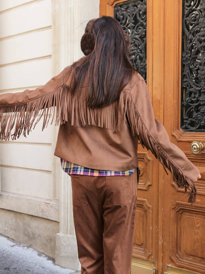 The Corner - Wholesale Jacket - Women's - Veste en suédine à frange "Sia"1