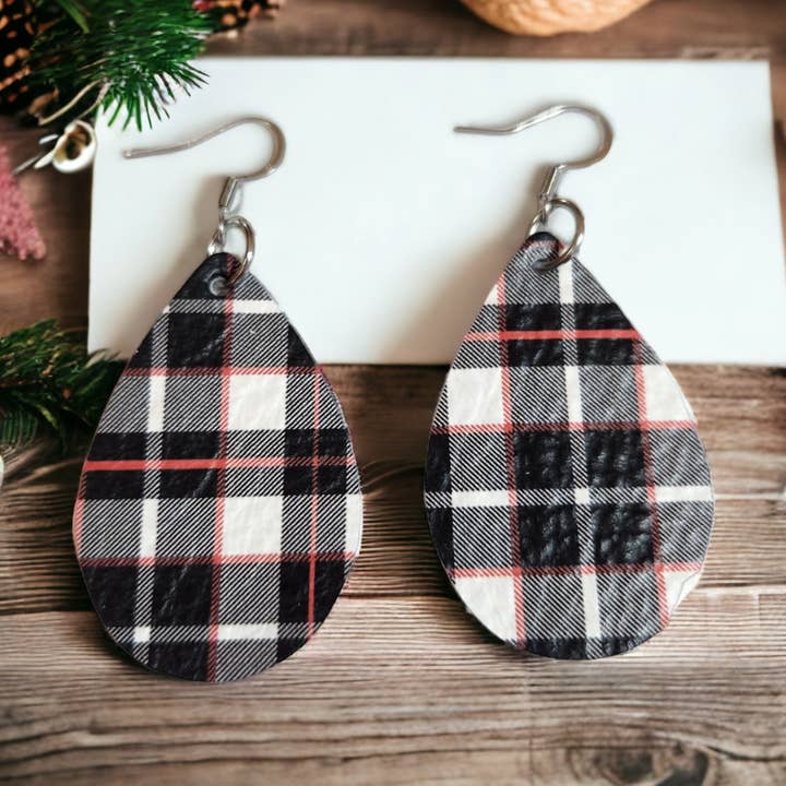 Black and red plaid Teardrops for wholesale by Bushleys Beauties, LLC