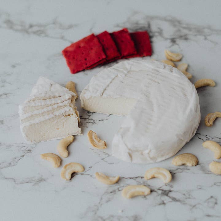 Nutty Artisan Foods SL – wholesale Cheese – Simply White 200g - Plant Based - Vegan0