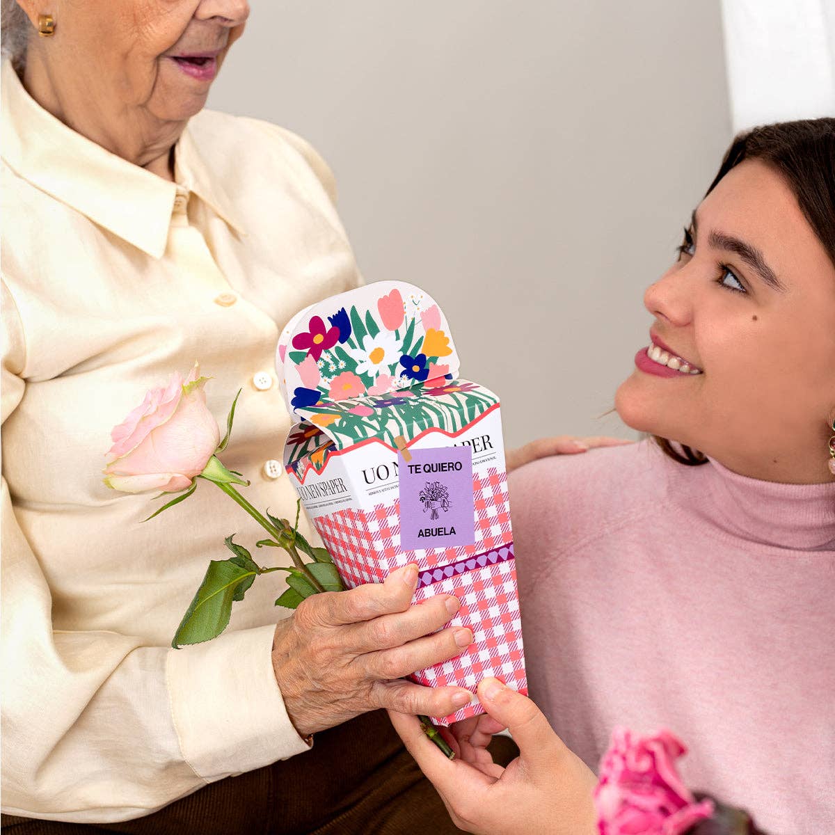 UO - Venta al por mayor Caja de regalo - Caja Ramo "Abuela te quiero"1