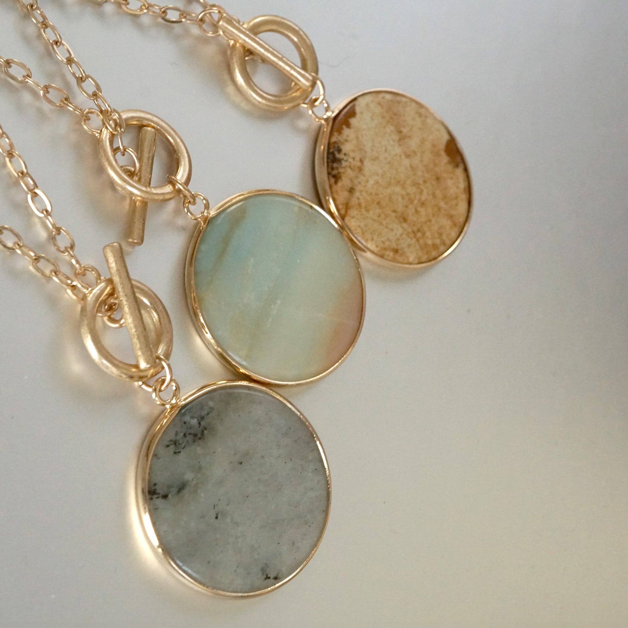 PennyLine inc - Wholesale Pendant/Charm Necklace - Semi-Precious Disc Pendant Front Toggle Chain Necklace8