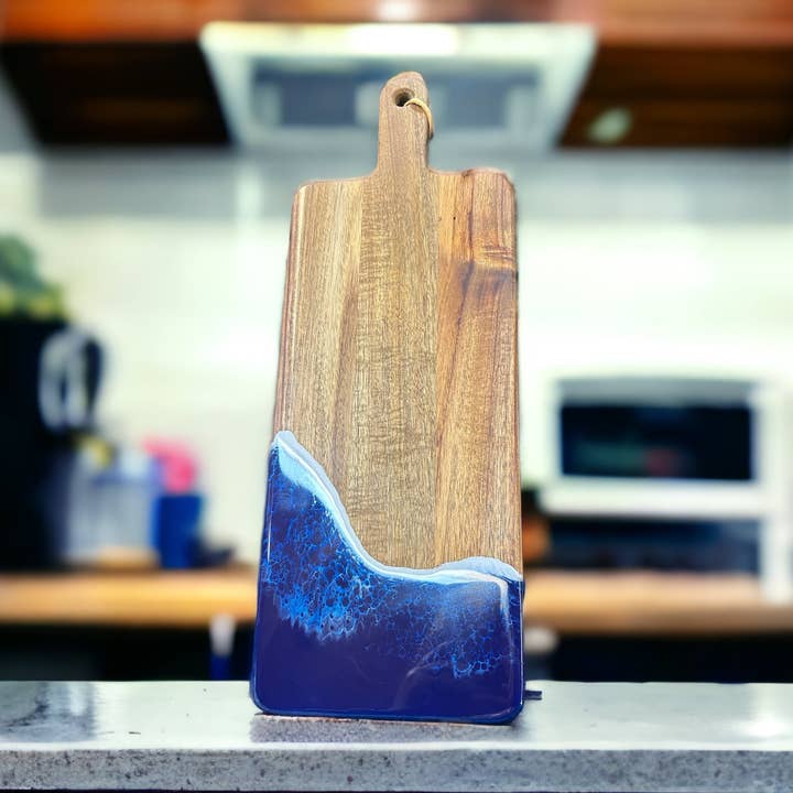 Acacia Serving Board for wholesale by Resin River Boards
