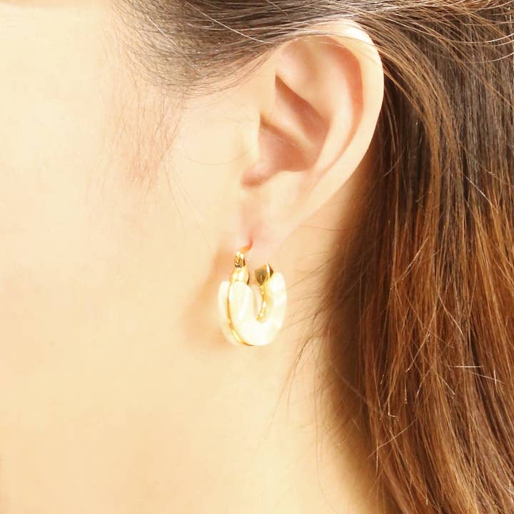 MiMi Wholesale - Wholesale Dangle Earrings - 14K Small Chunky Resin Pincatch Dangle Earrings5