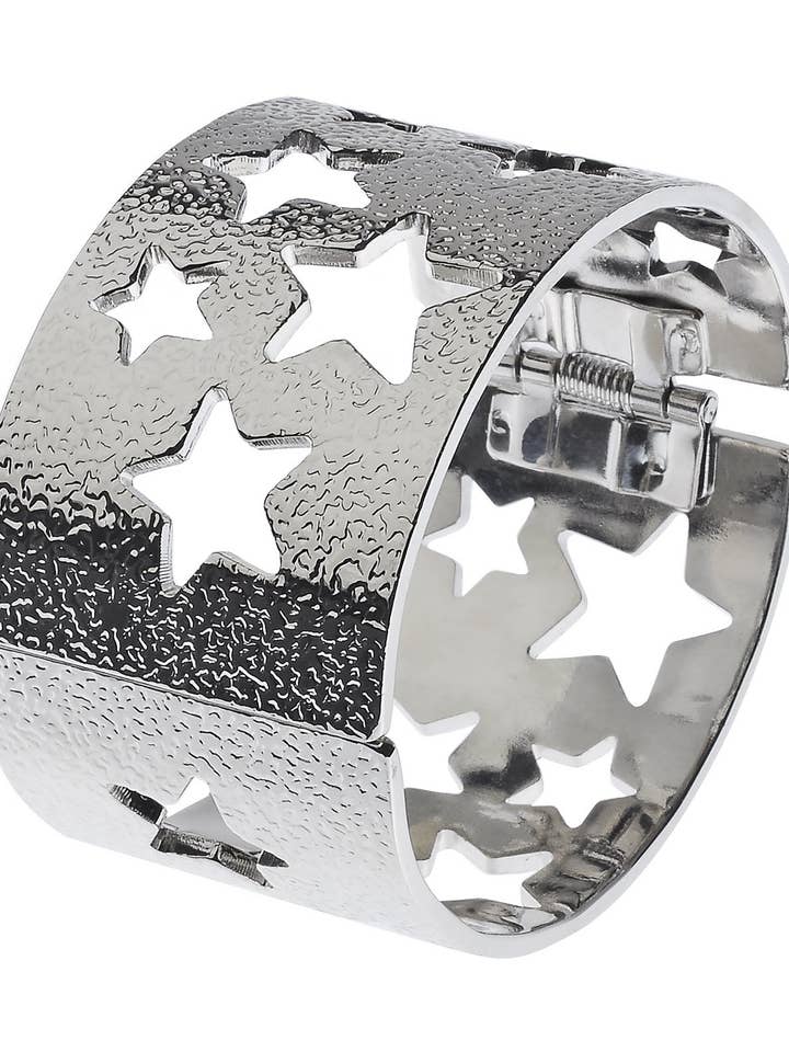 Ampio Bracciale a Stella Intagliata in Rodio per la vendita all'ingrosso da parte di Oceanic Jewellers - Majique London