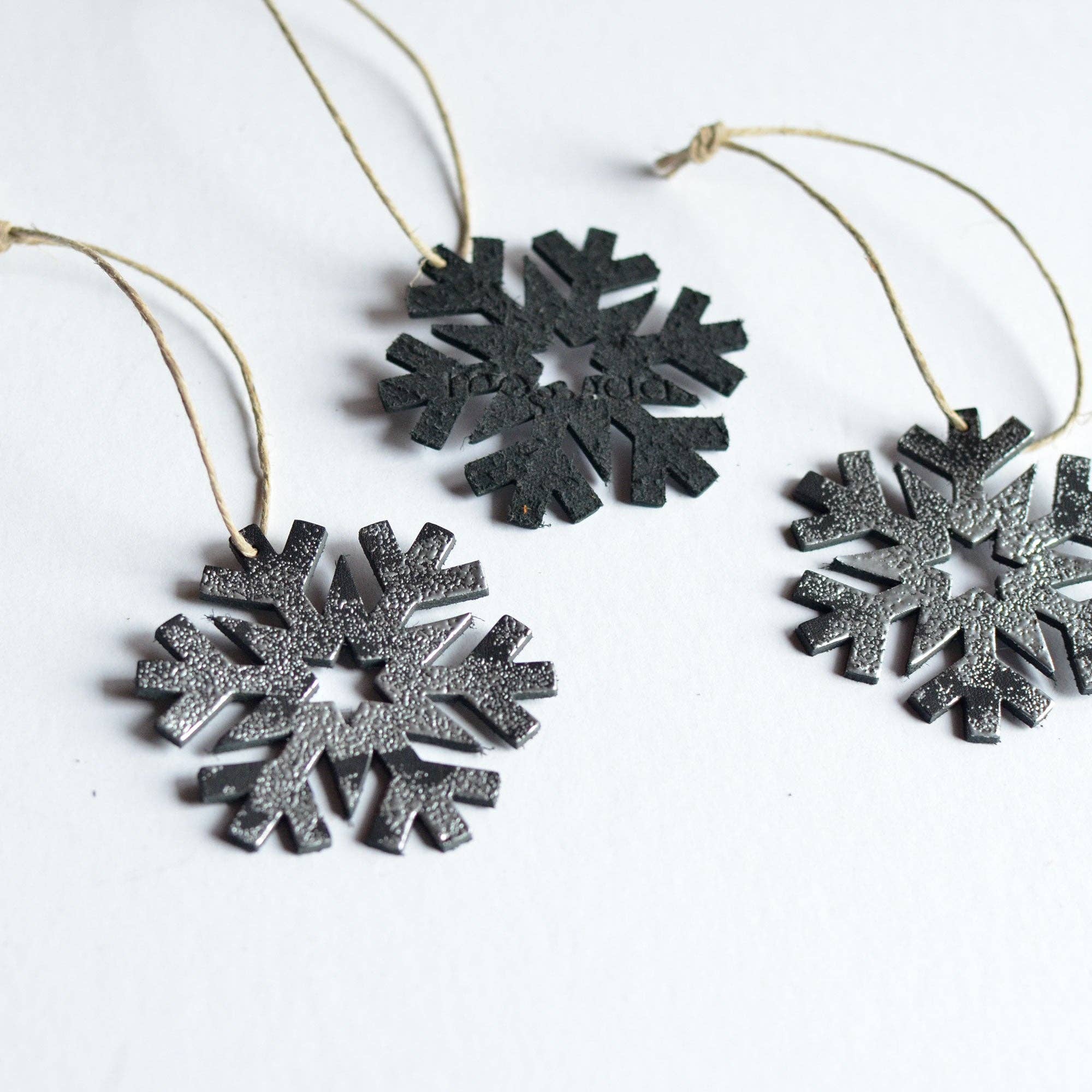 Moss Bags - Wholesale Ornament Set - Leather Snowflake Ornament Box Set: 4 Leather Snowflake Ornaments + 1 Christmas Card0