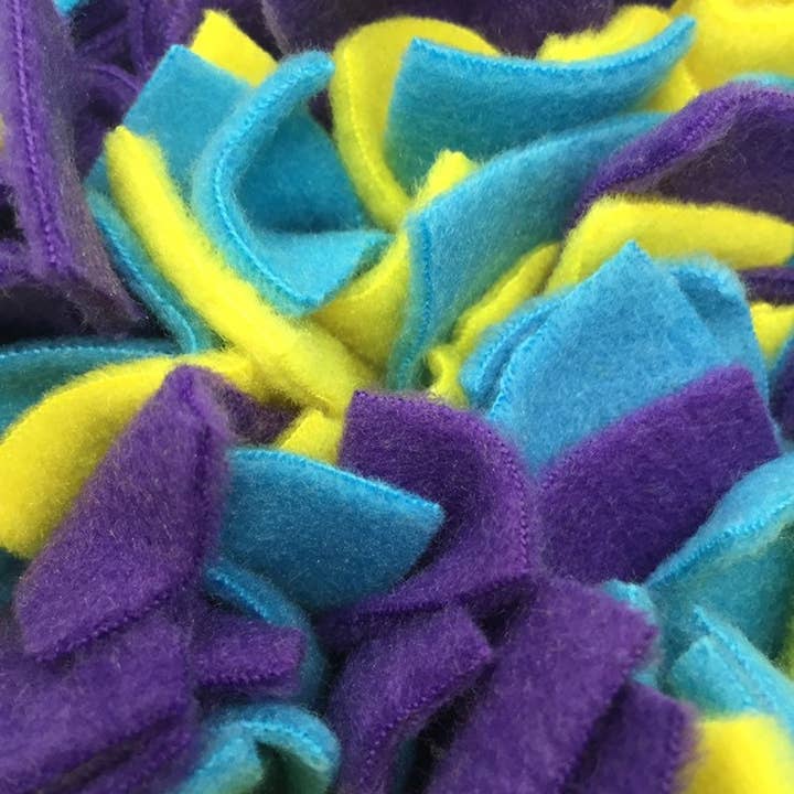 Tapete de snuffle lavável azul/roxo e amarelo/nariz de animal de estimação forrageamento escolha seu tamanho por atacado de Life’s A Treasure Mat