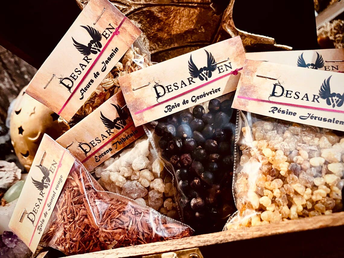 Desarwen – Großhandel Spiritueller Stein/Kristall – Kampfer Harz4